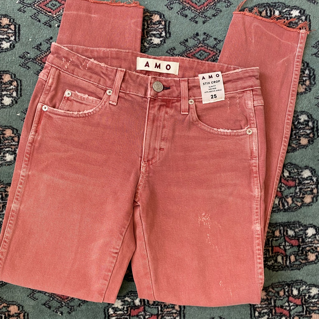 New! Amo Stix Crop Distressed Jeans In Canyon Rose